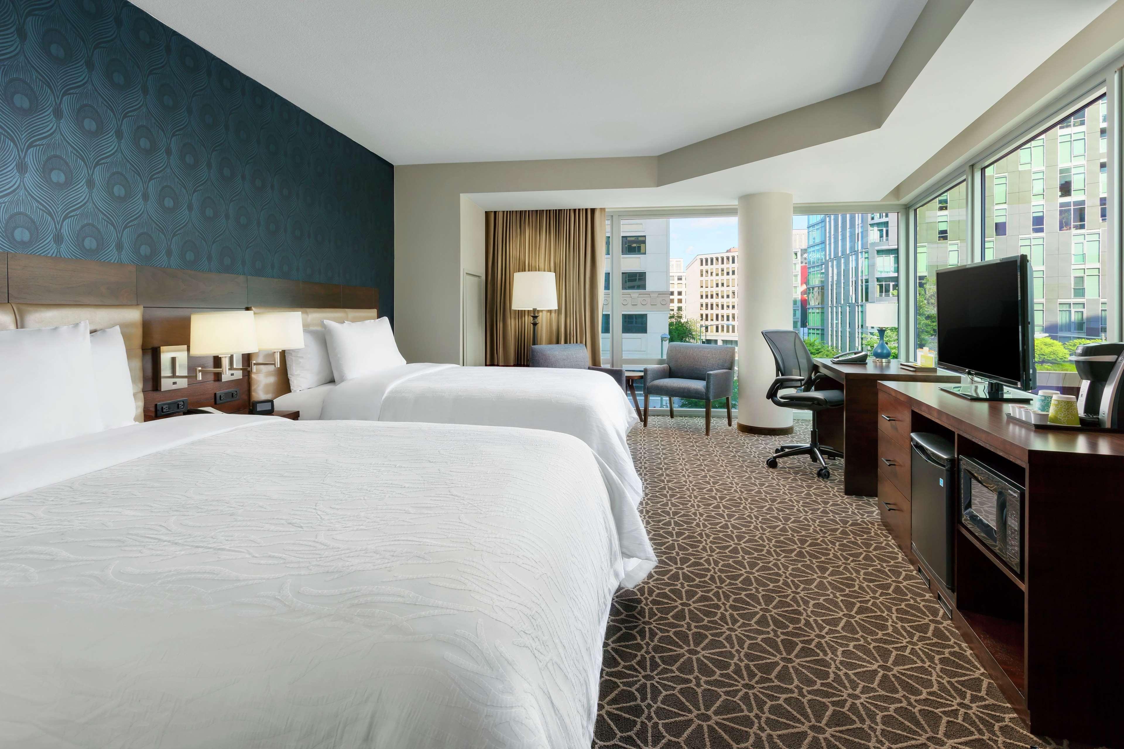 Hilton Garden Inn Washington Dc/Georgetown Area Exterior photo