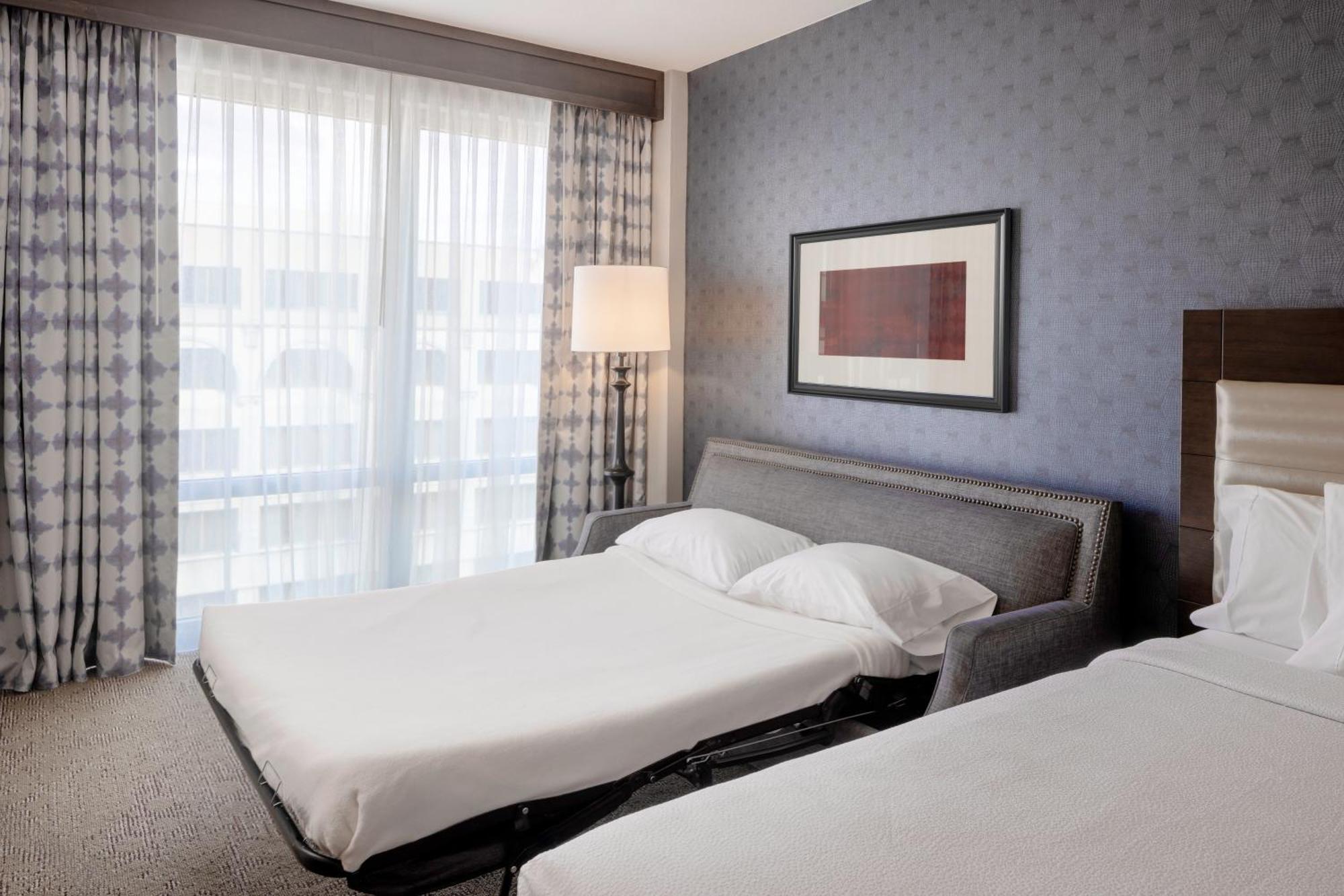 Hilton Garden Inn Washington Dc/Georgetown Area Exterior photo