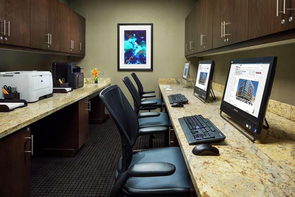 Hilton Garden Inn Washington Dc/Georgetown Area Facilities photo