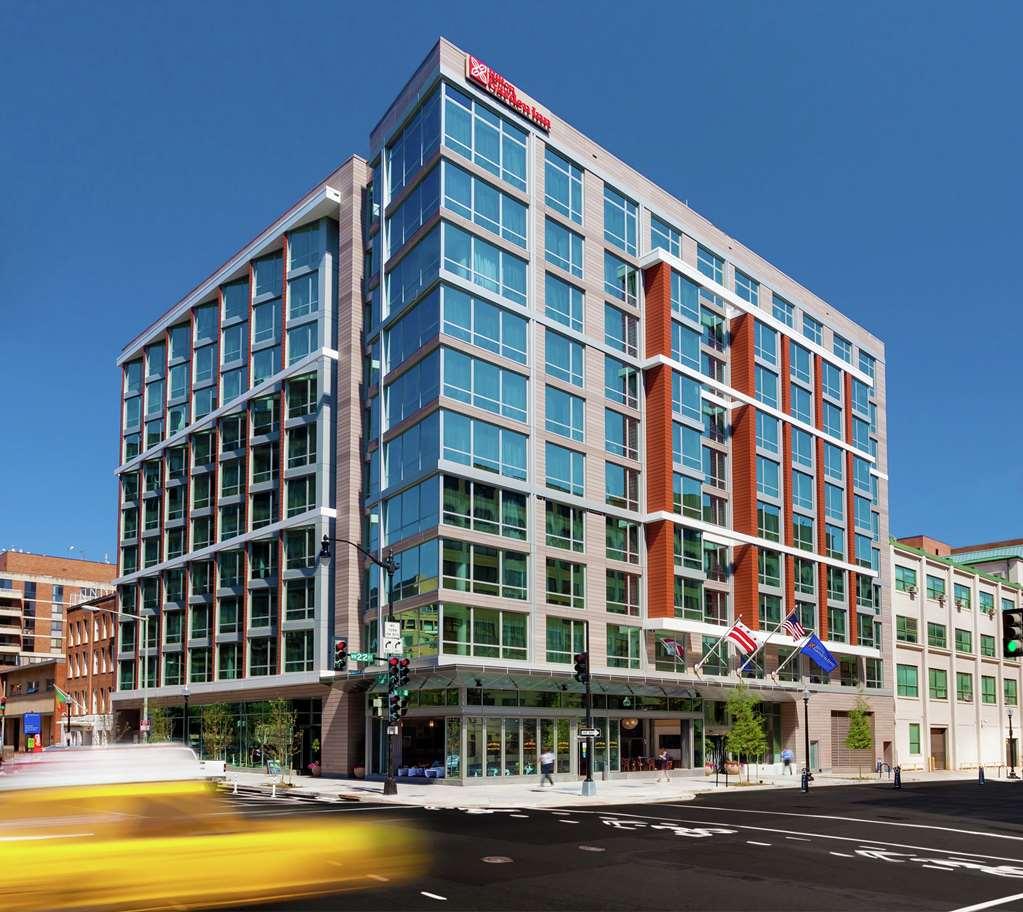 Hilton Garden Inn Washington Dc/Georgetown Area Exterior photo