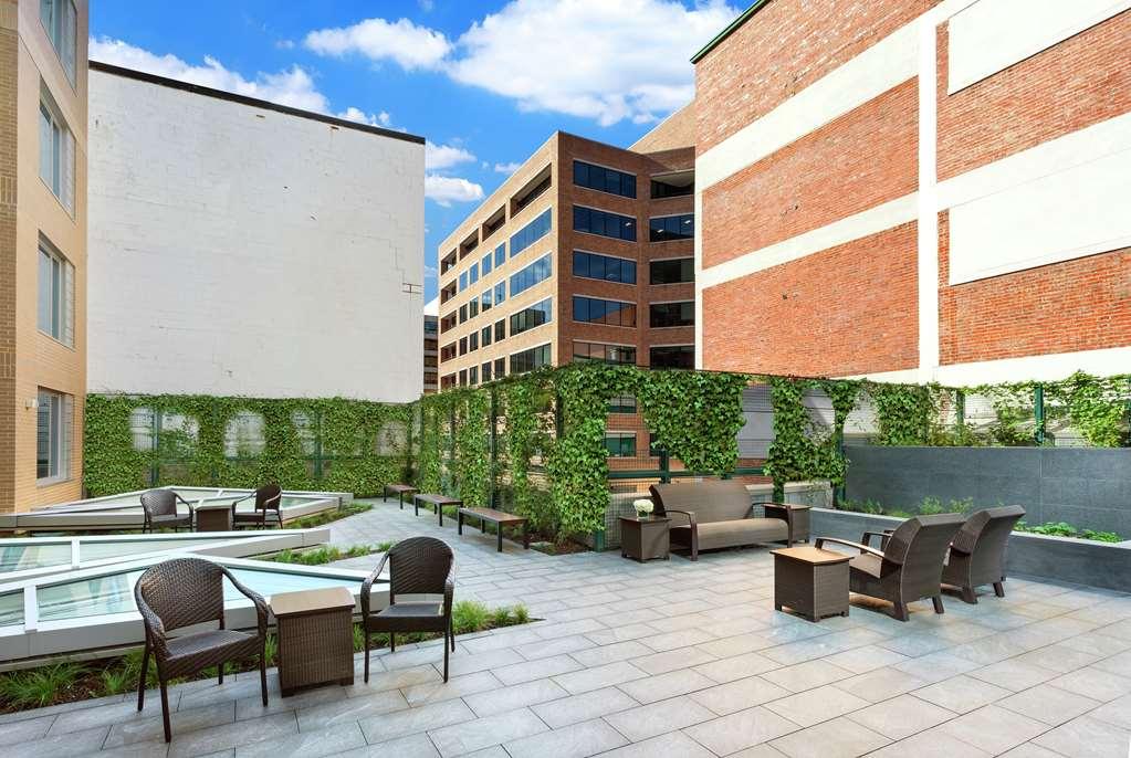 Hilton Garden Inn Washington Dc/Georgetown Area Exterior photo