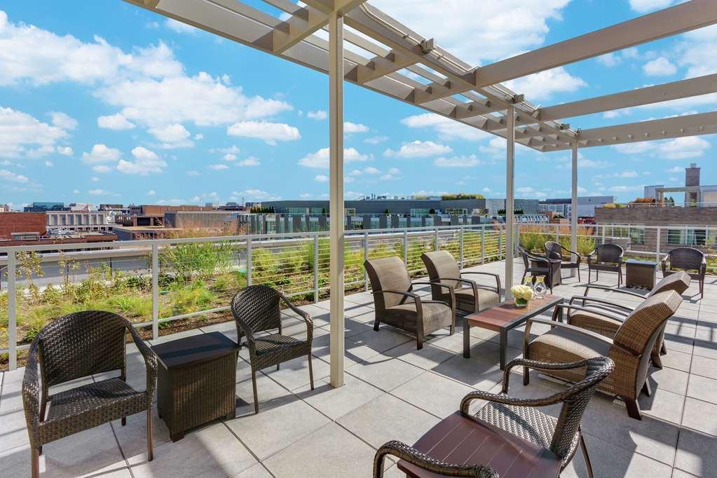 Hilton Garden Inn Washington Dc/Georgetown Area Exterior photo
