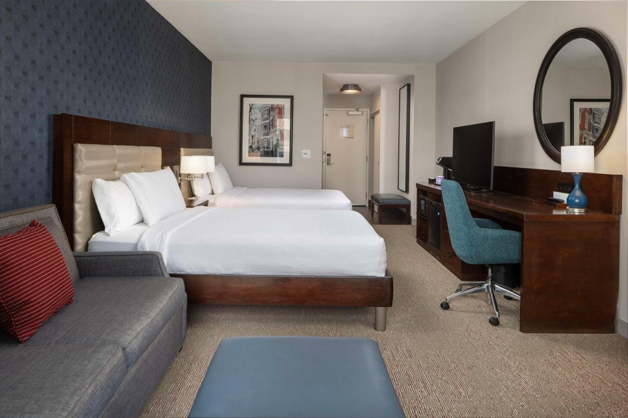 Hilton Garden Inn Washington Dc/Georgetown Area Exterior photo