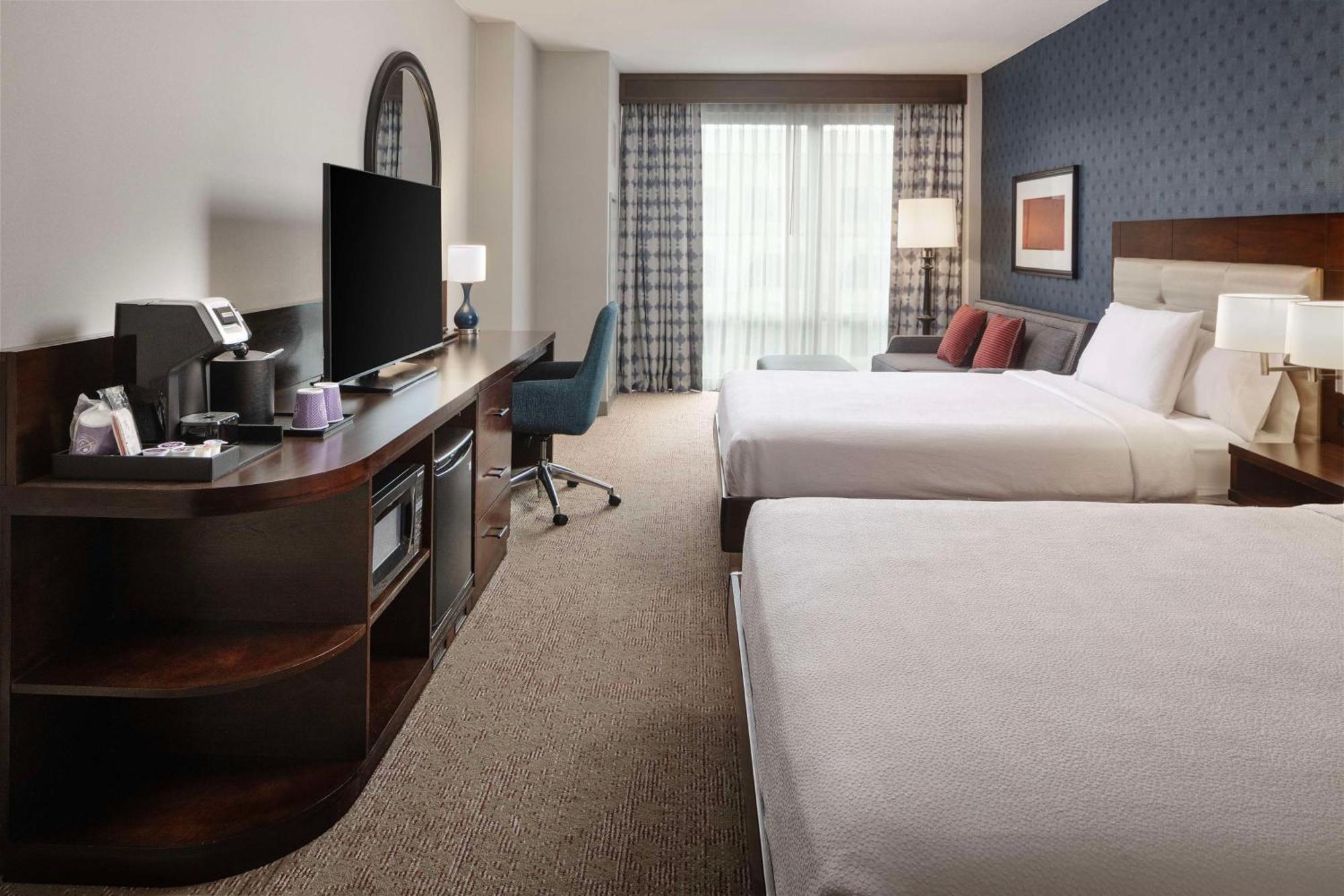 Hilton Garden Inn Washington Dc/Georgetown Area Exterior photo