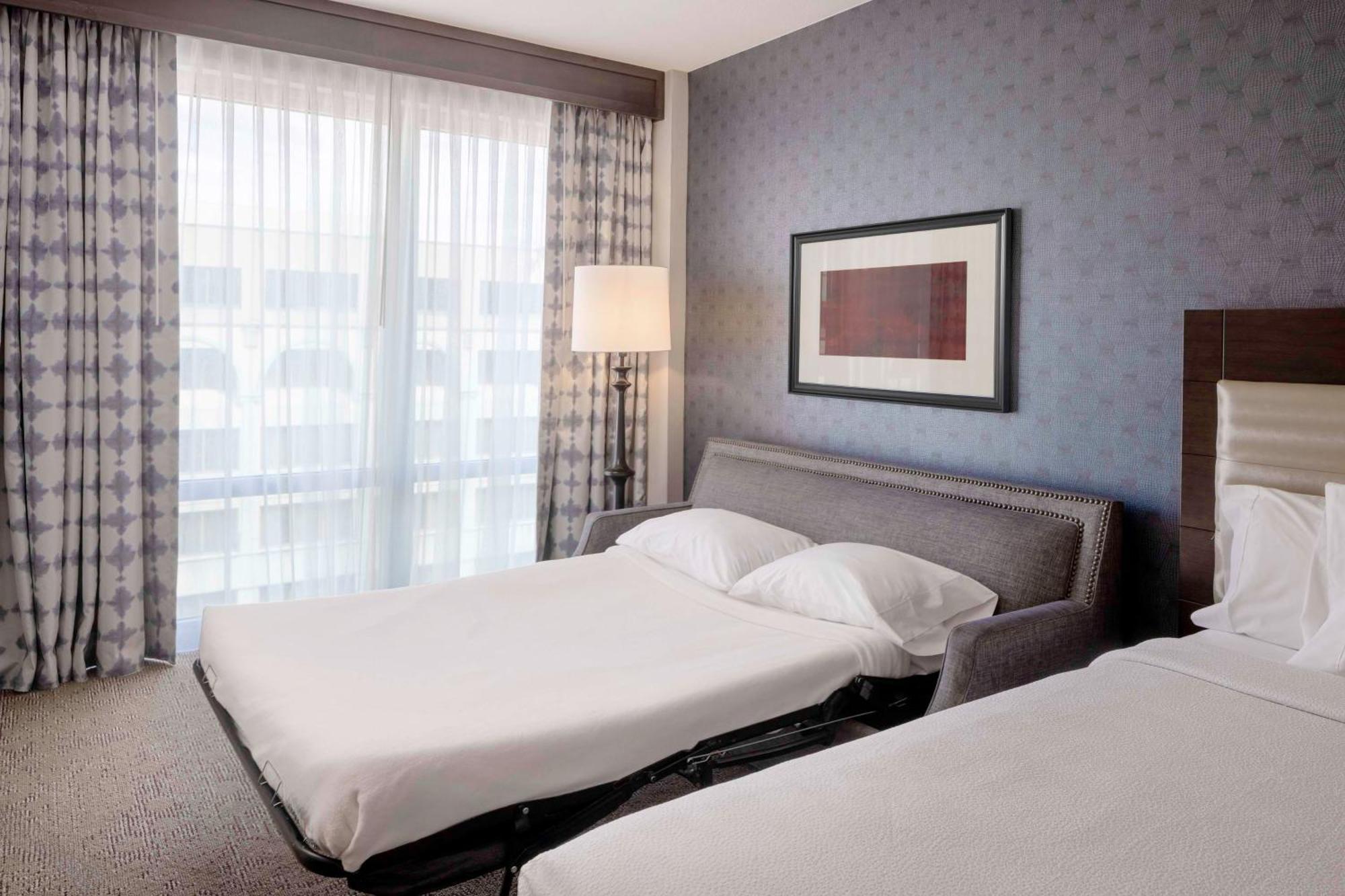 Hilton Garden Inn Washington Dc/Georgetown Area Exterior photo